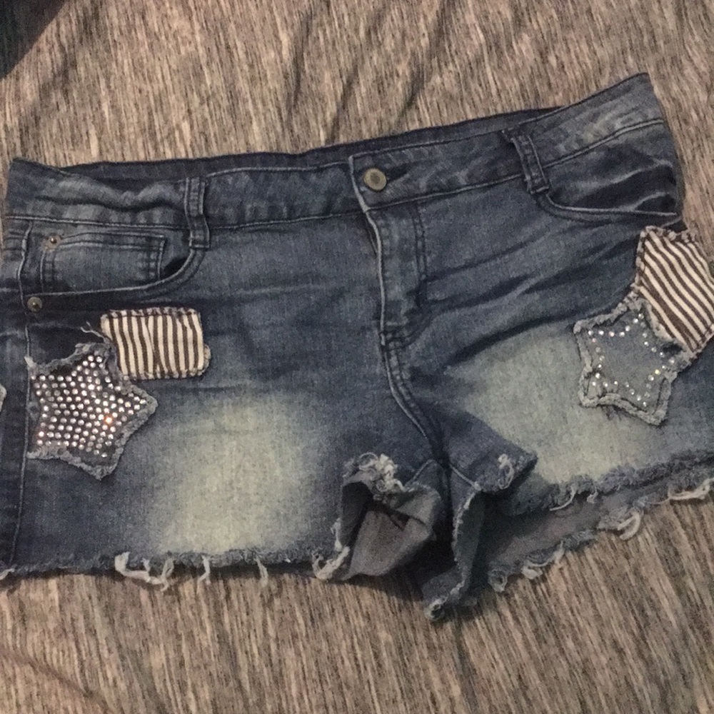 Distressed shorts
